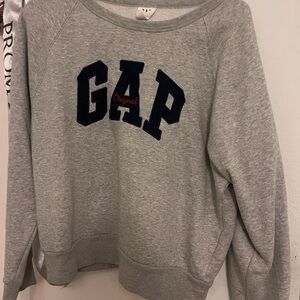 GAP Crewneck